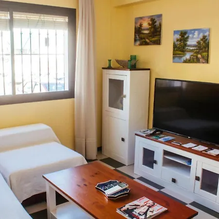 Апартаменты Tipica Casa En Con Patio Y Terraza *
