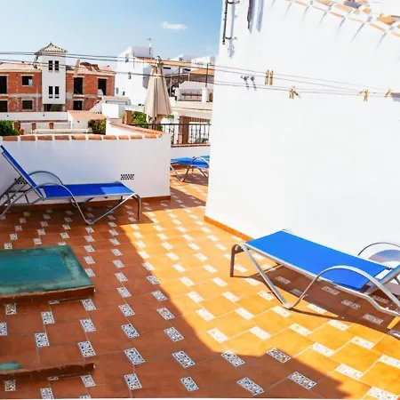 Tipica Casa En Con Patio Y Terraza Frigiliana