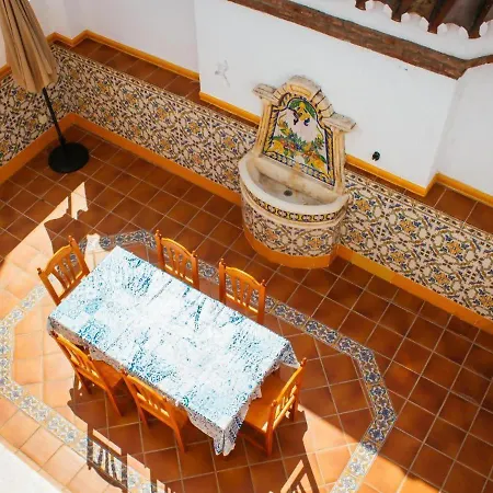 Апартаменты Tipica Casa En Con Patio Y Terraza *