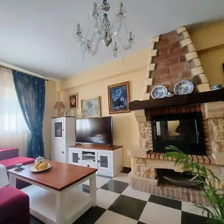 Апартаменты Tipica Casa En Con Patio Y Terraza