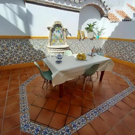 Apartment Tipica Casa En Con Patio Y Terraza *