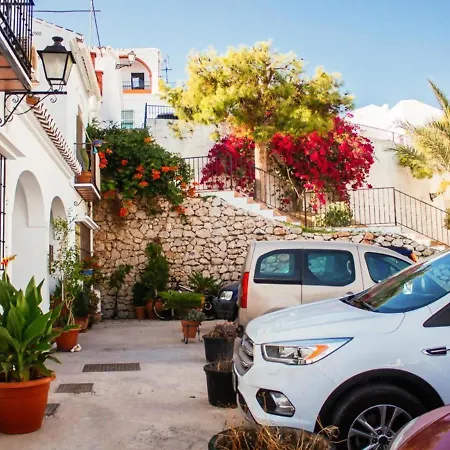 Апартаменты Tipica Casa En Con Patio Y Terraza Фрихилиана